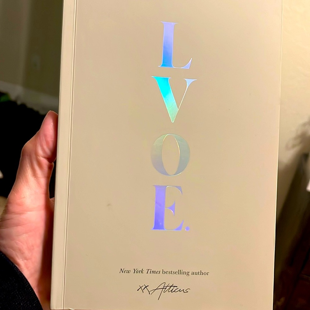 LVOE. New York Times best selling author